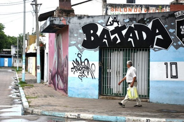 Un hombre le fracturó la mano a un niño por jugar el “ring raje” en el barrio La Bajada