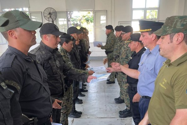 Finalizó el curso de “capacitación en técnicas de tiro y manipulación de arma provista”