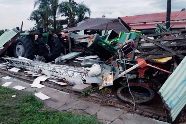 Violento tornado arrasó a una pequeña localidad santafesina