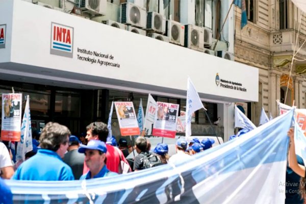 Trabajadores del INTA se movilizan por la “modernización” del instituto que dejará más de 200 despedidos