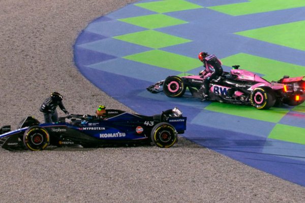 La ligó de rebote: Colapinto abandonó en la primera vuelta del Gran Premio de Qatar