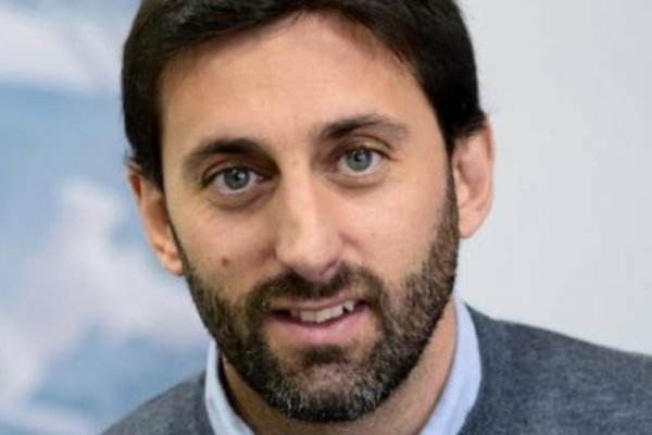 Milito anunció a Saja como su Director Deportivo en Racing: 