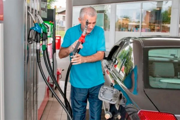 El gremio de estaciones de servicio rechaza el autoservicio de combustibles: 70.000 empleos en riesgo