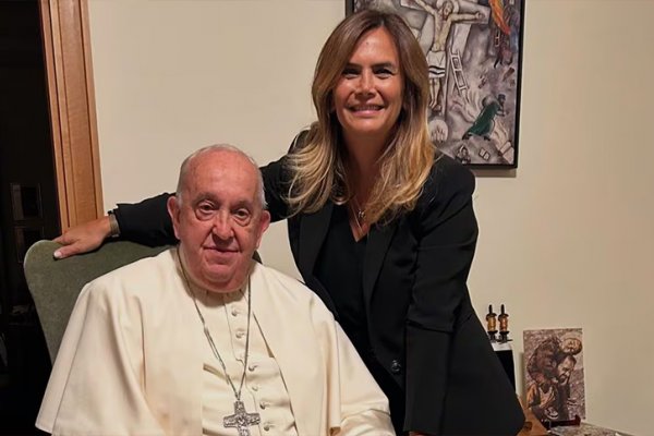 Amalia Granata visitó al Papa Francisco, dialogó sobre el narcotráfico en Santa Fe y hasta se casó