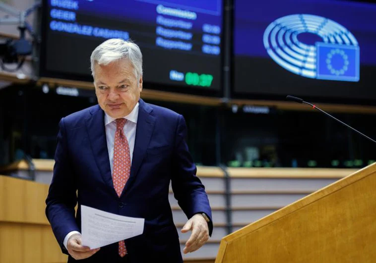 La Comisión Europea ofrece colaborar en la investigación contra Reynders por blanqueo