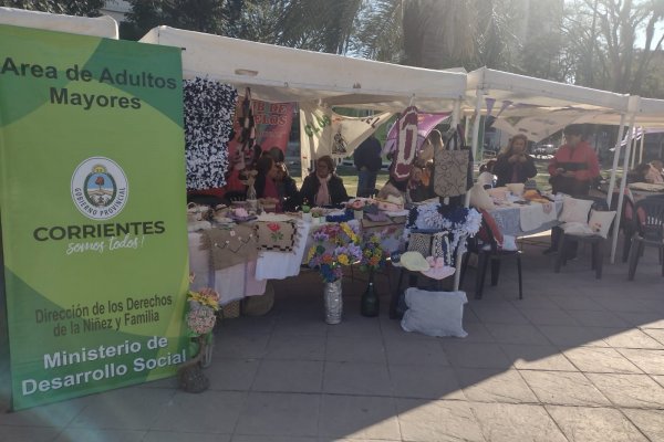 Expo Navideña de Clubes de Adultos Mayores