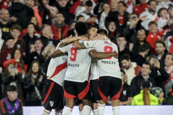 Con tres cambios, el once de River para enfrentar a Rosario Central