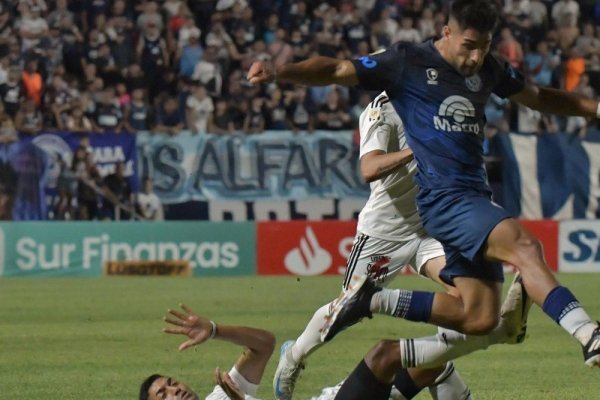 Con un final polémico, Independiente Rivadavia empató con Riestra