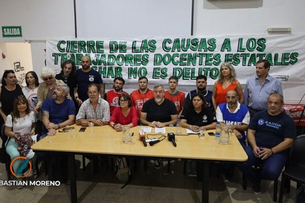 Exigen el cierre de las causas a docentes y estatales que protestaron contra la reforma previsional