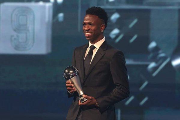 Vinicius Jr fue galardonado con el premio The Best al mejor jugador del mundo