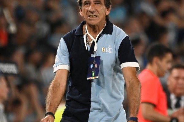 Sin acuerdo con Racing, un grande sudamericano va por Gustavo Costas