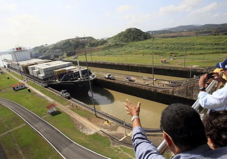 Trump amenaza con la anexión del Canal de Panamá si no logra un trato preferente