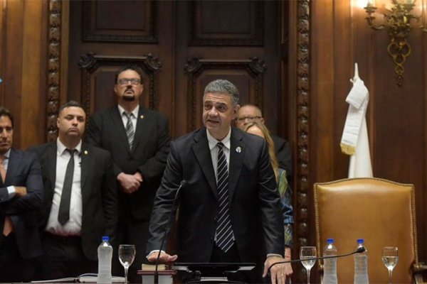 Jorge Macri planea desdoblar las elecciones legislativas del año que viene