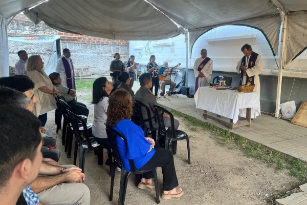 Monseñor Canecin celebró misa en la cárcel: “El amor de Dios te da una libertad interior”