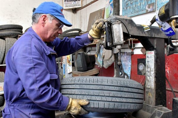 Los trabajadores del caucho alcanzan un aumento bimestral para diciembre y enero que suma el 5 por ciento