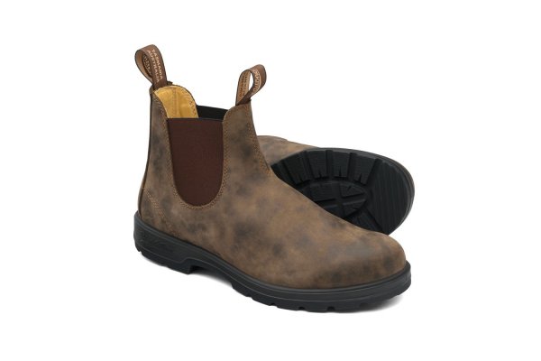 Blundstone 585 Rustic Brown & 587 Rustic Black.