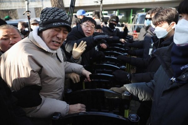 Tensión en Corea del Sur ante la detención del presidente destituido por la ley marcial