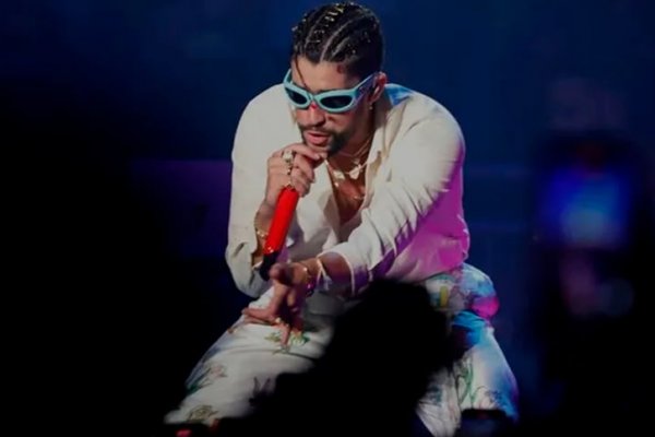 Bad Bunny estrenó ‘Debí tirar más fotos’: un homenaje a Puerto Rico