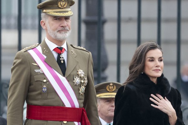 El impecable look de invitada de invierno de la Reina Letizia en la Pascua Militar 2025