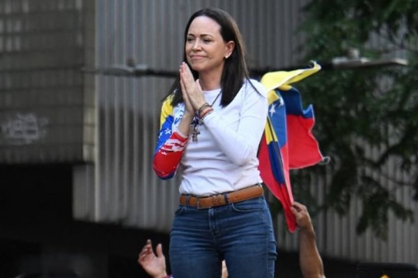 Denuncian que detuvieron a María Corina Machado en Venezuela