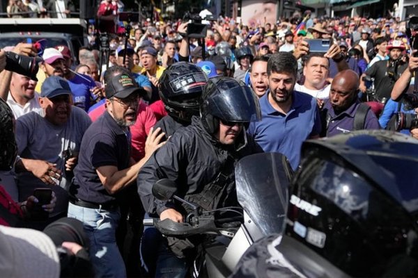 Cancillería repudió la presunta detención de Machado y Francos pidió «reacción» a las Fuerzas Armadas