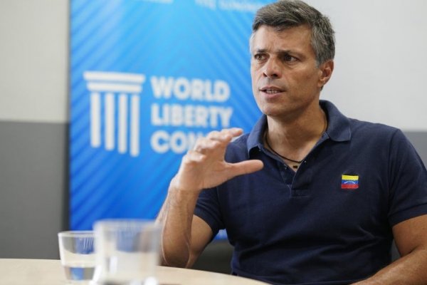 El fiscal general de Venezuela emite una orden de arresto contra el opositor Leopoldo López