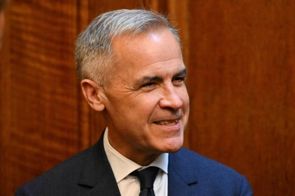 El exgobernador del Banco de Canadá Mark Carney entra en la carrera para sustituir a Trudeau