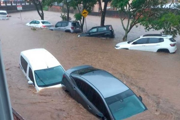 Intensas lluvias, inundaciones y caos en el sur de Brasil