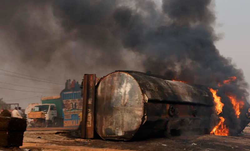 Nigeria: Más de 80 muertos por la explosión de un camión cisterna cargado con gasolina