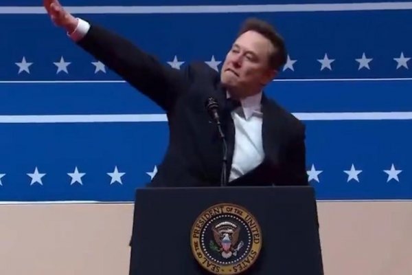 Polémica por el gesto de Musk que algunos vinculan con el saludo nazi en un evento trumpista