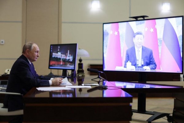 Putin y Xi reivindican sus buenas relaciones en una videoconferencia tras la investidura de Trump