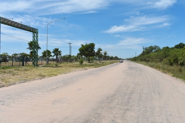 Pavimentan con concreto asfáltico el acceso a El Perichón