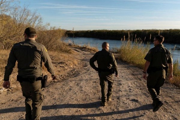 Trump envía 1.500 militares a la frontera con México y ataca los programas de inclusión