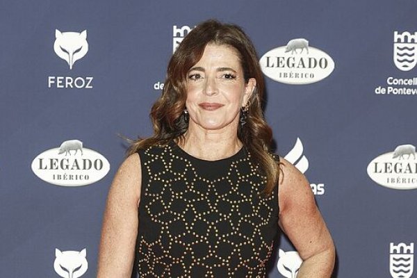 Premios Feroz 2025: elegancia frente a transparencias y naked dresses, Teresa Helbig firma los looks más especiales