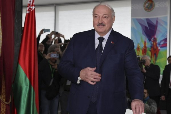 El dictador Lukashenko consuma otra farsa y seguirá otros cinco años como presidente de Bielorrusia