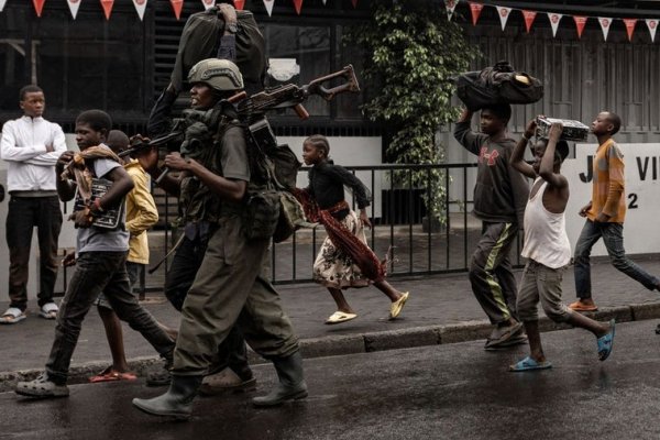 La lucha por los minerales y el odio de tutsis y hutus avivan la violencia entre Ruanda y Congo