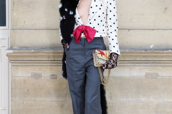 La chaqueta que ha triunfado en el desfile de Valentino será la prenda de la primavera y ya está en Zara