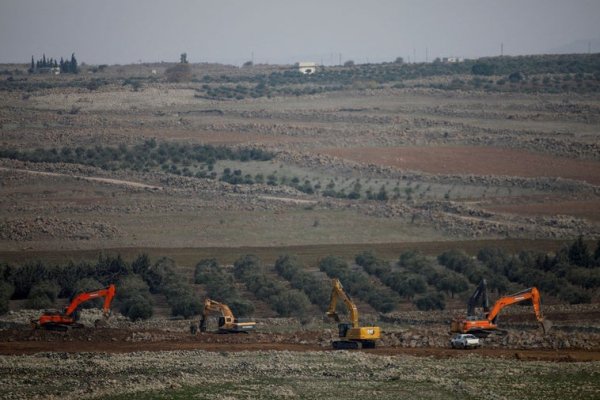 Israel se establece en Siria y construye puestos de avanzada militar en el sur