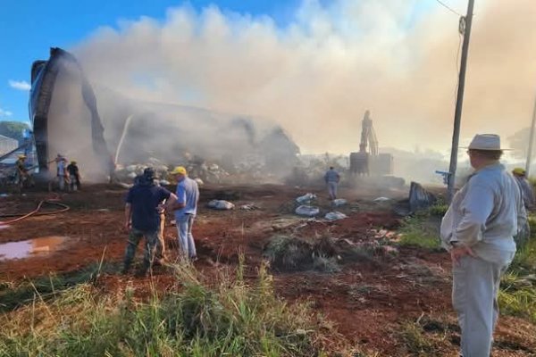 Calculan que la yerbatera incendiada en Liebig perdió 3 millones de kilos de yerba