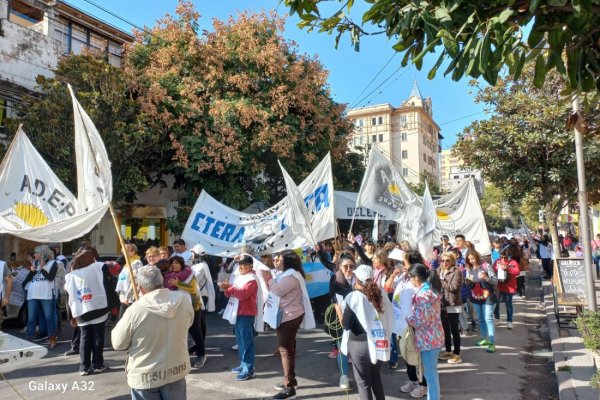 A nivel nacional los docentes rechazaron los $500.000 de sueldo mínimo y confirmaron paro para el 5 de marzo