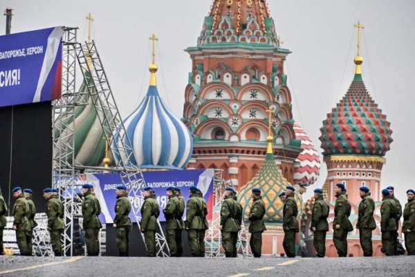 La inteligencia estadounidense afirma que Rusia y China están intentando reclutar a empleados federales