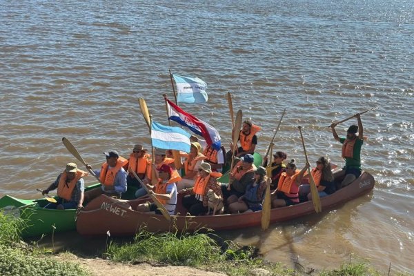 En defensa del Río Paraná: Llega a Goya una remada que salió desde Formosa