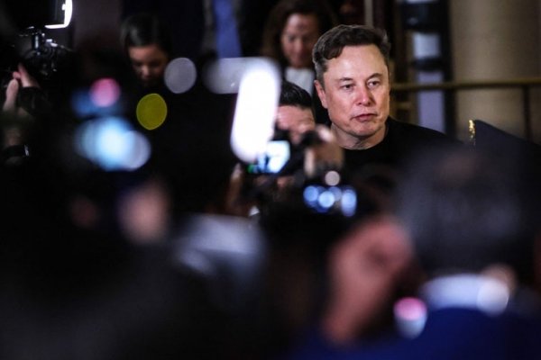 Trump le quita poder a Musk ante el caos de los recortes