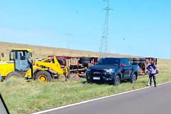 Despiste y vuelco en la Ruta Nacional 12