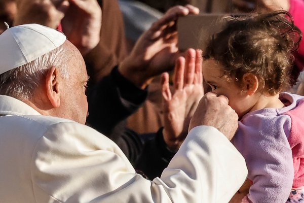 Auge de turismo religioso: aumentó la demanda de recorridos inspirados en el Papa Francisco