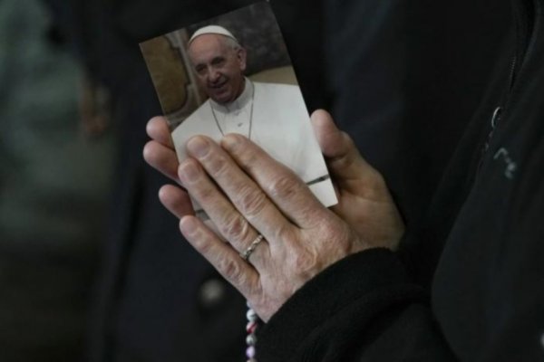 LA SALUD DEL PAPA! El cuadro clínico sigue siendo 