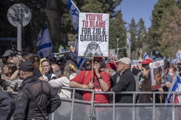 Miles de israelíes, contra Netanyahu: «Tú tienes la culpa»