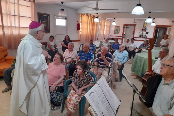 Monseñor Faifer celebró a San José en el hogar de ancianos