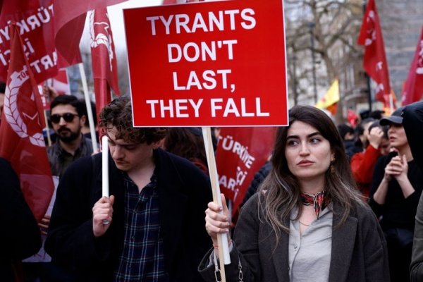 Erdogan se enfrenta a las protestas más graves de la última década tras la detención del alcalde de Estambul