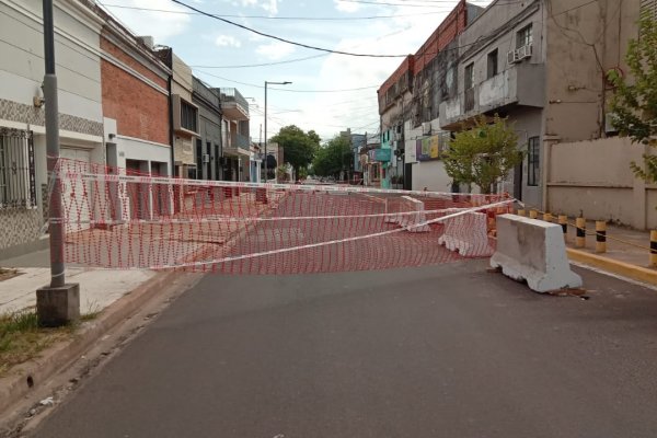 Corrientes: corte total de tránsito por socavamiento sobre calle San Martín